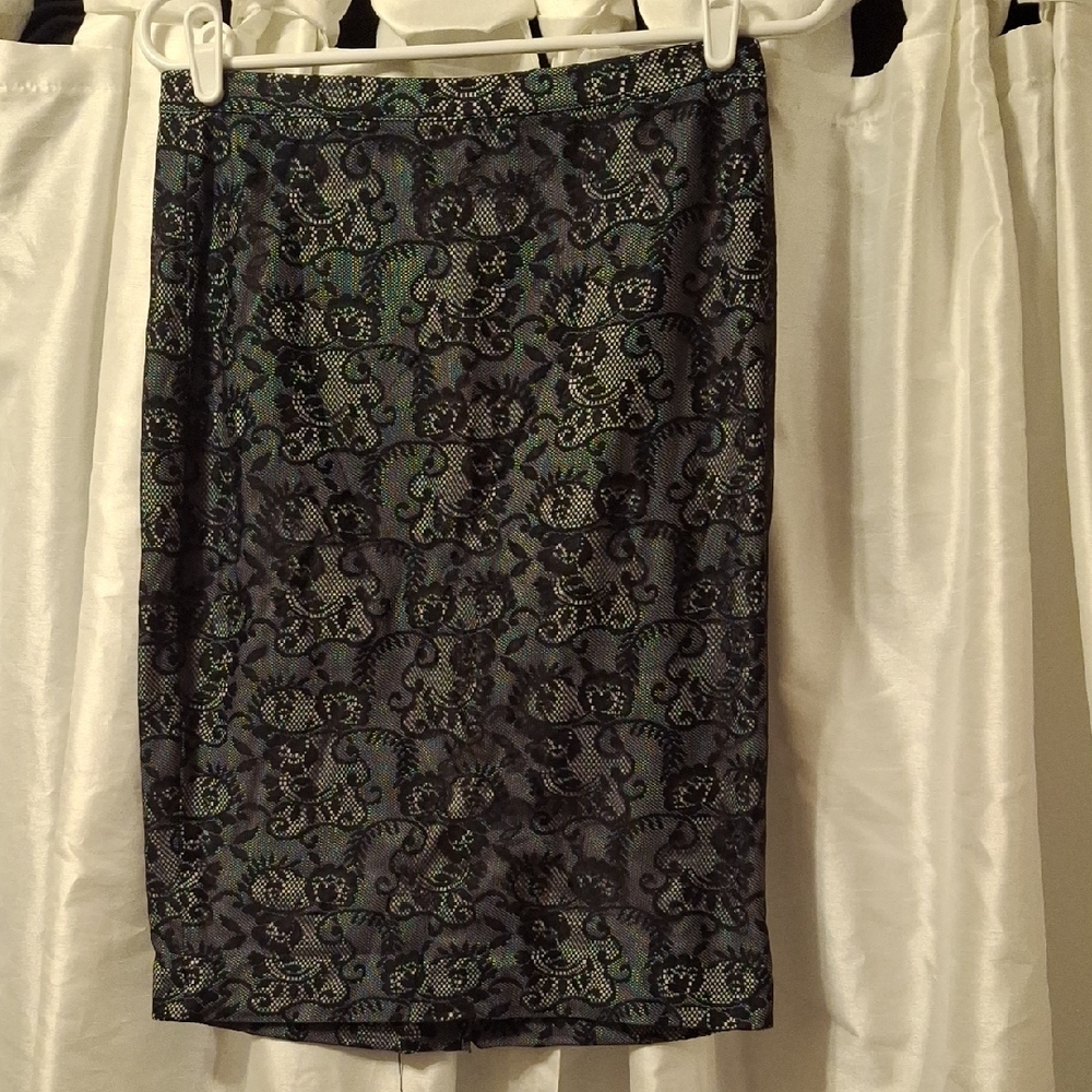 The Limited Black and Green Lace Pencil Skirt 4